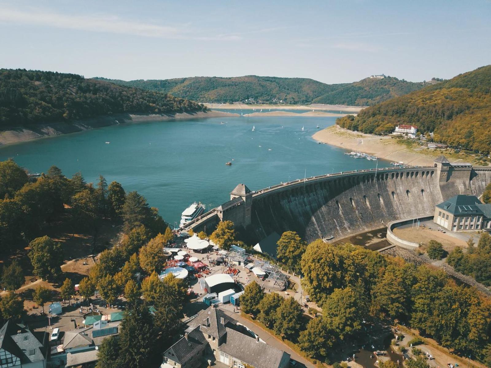 Ferienhaus Schoene Aussicht Ferienwohnung Rot Hemfurth-Edersee المظهر الخارجي الصورة