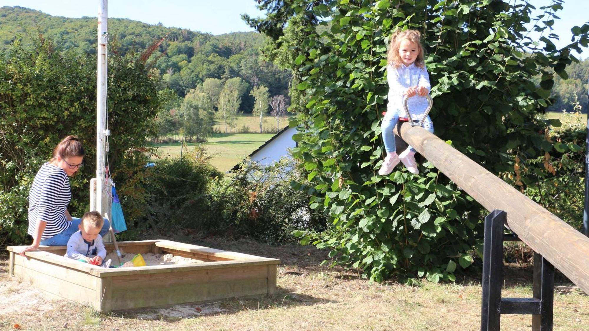 Ferienhaus Schoene Aussicht Ferienwohnung Rot Hemfurth-Edersee المظهر الخارجي الصورة