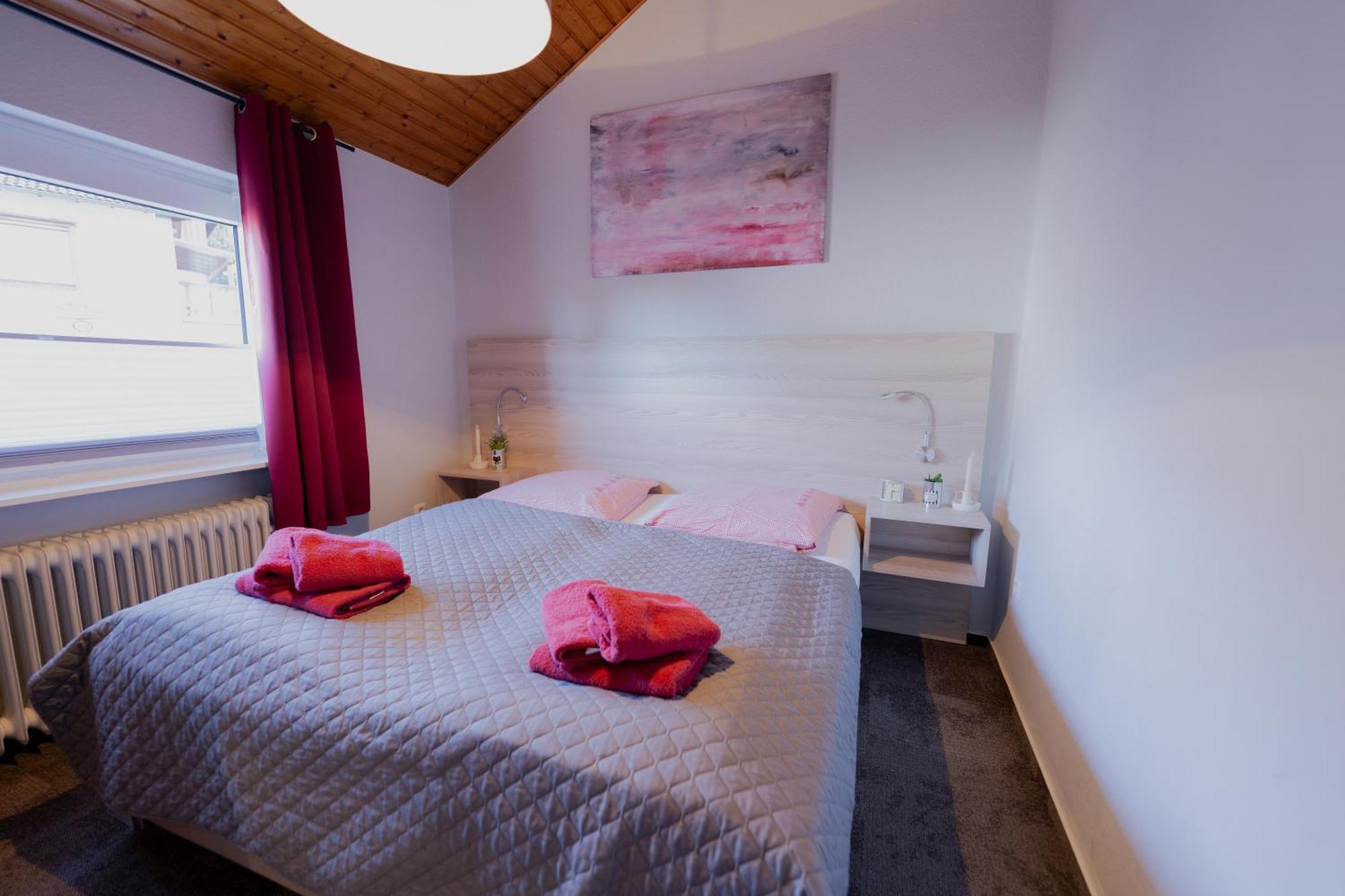 Ferienhaus Schoene Aussicht Ferienwohnung Rot Hemfurth-Edersee المظهر الخارجي الصورة